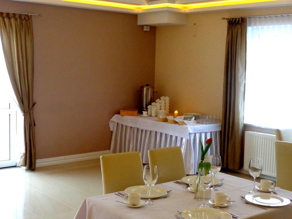 Adamar Jastrzebia Gora Bed & Breakfast エクステリア 写真