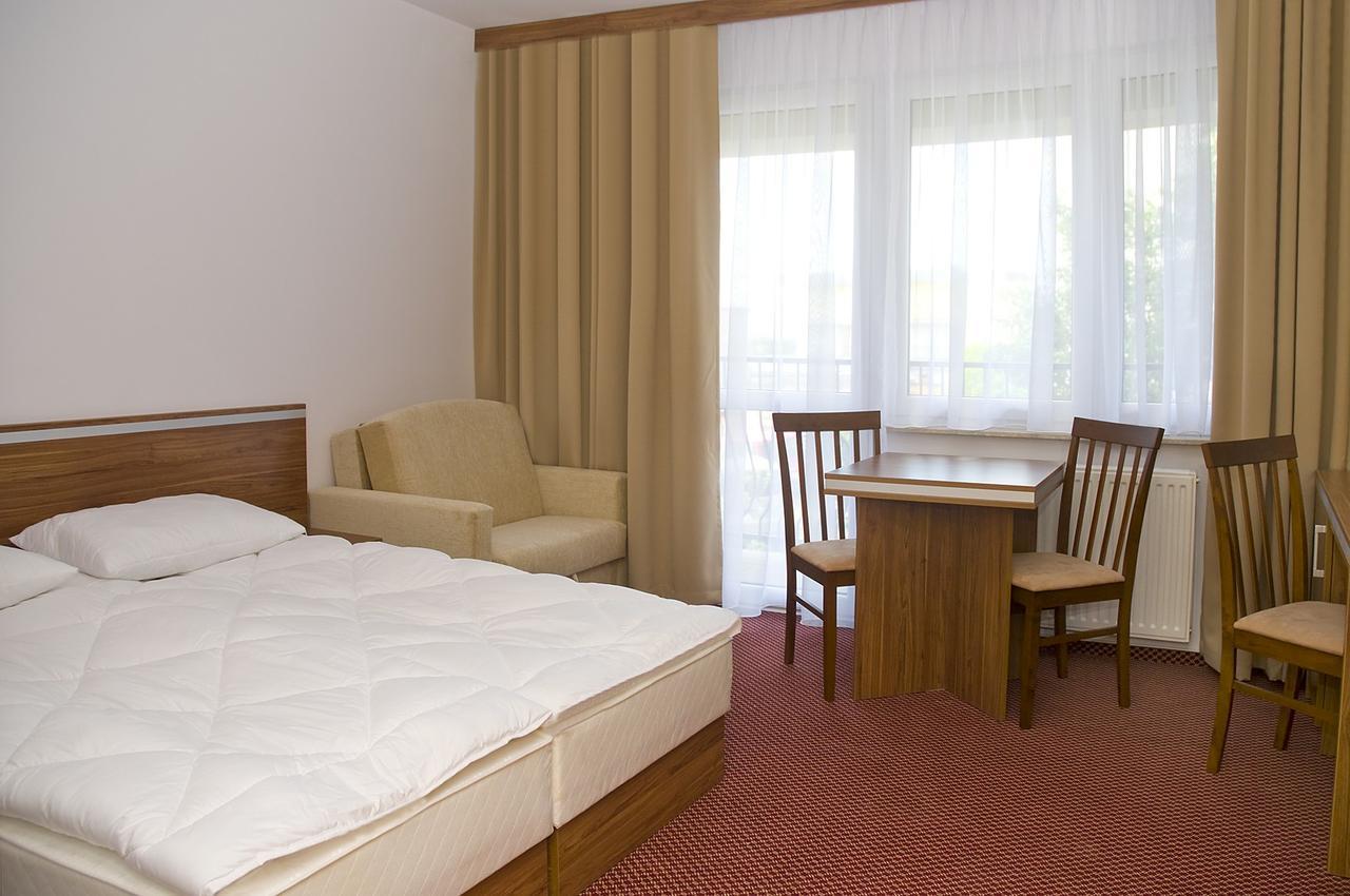 Adamar Jastrzebia Gora Bed & Breakfast エクステリア 写真