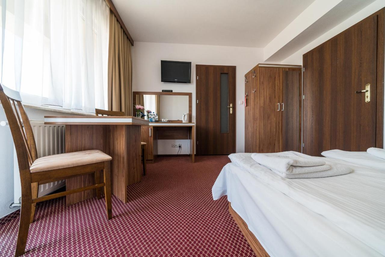 Adamar Jastrzebia Gora Bed & Breakfast エクステリア 写真
