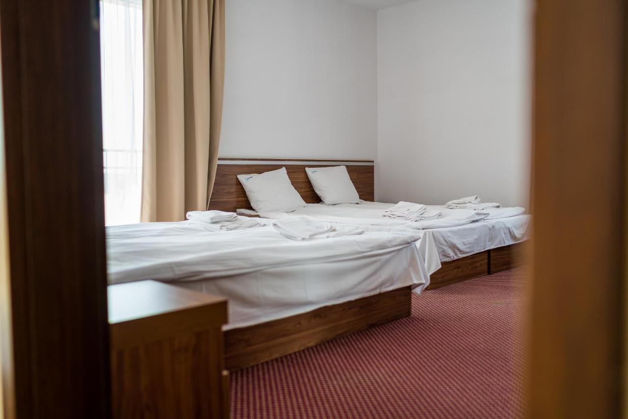 Adamar Jastrzebia Gora Bed & Breakfast エクステリア 写真