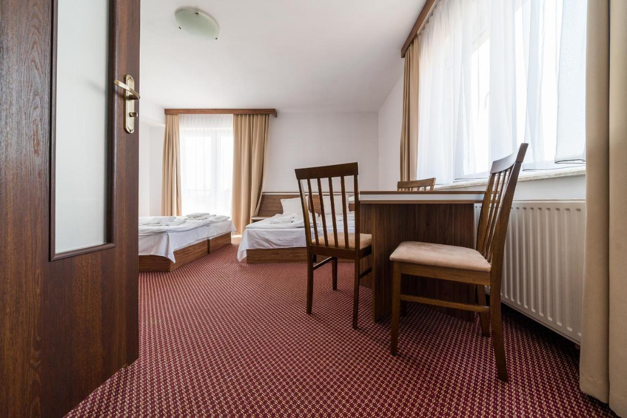 Adamar Jastrzebia Gora Bed & Breakfast エクステリア 写真