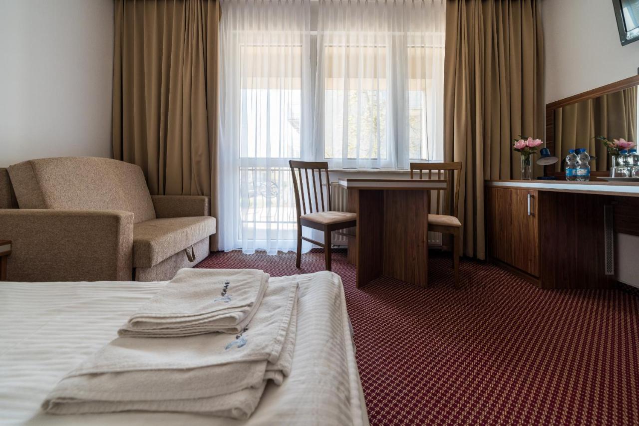 Adamar Jastrzebia Gora Bed & Breakfast エクステリア 写真